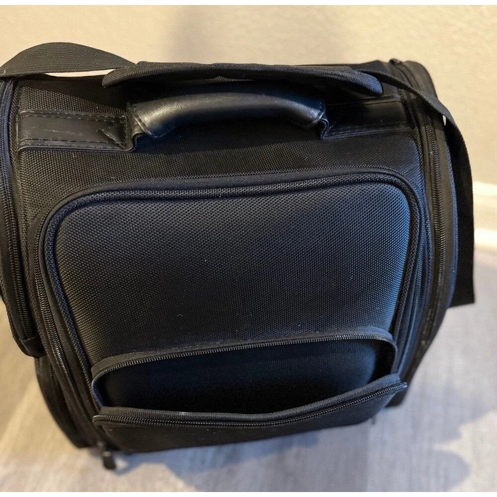 Hk3603 Soft Sided Professional Travel Makeup Case, Nylon Black